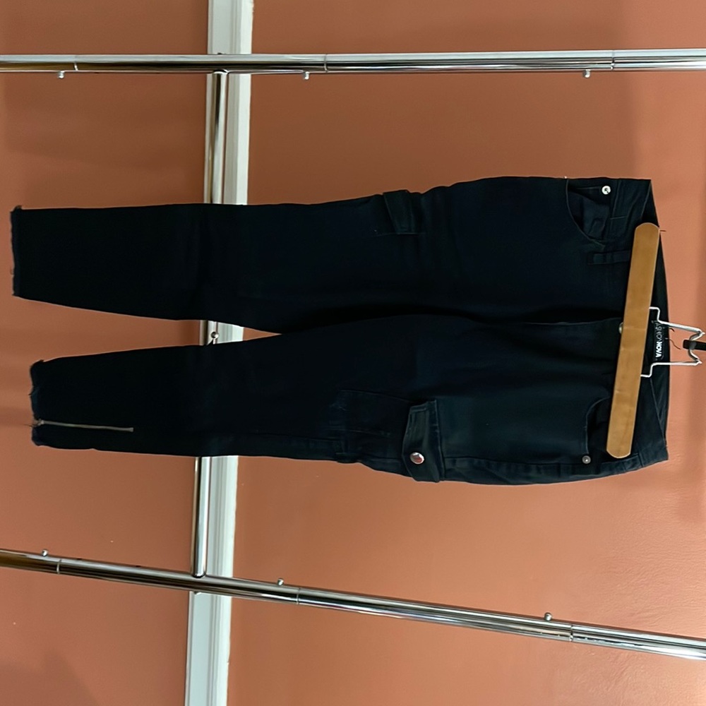 Fashionova black cargo jeans with tapered zip leg size 3 has some stretch